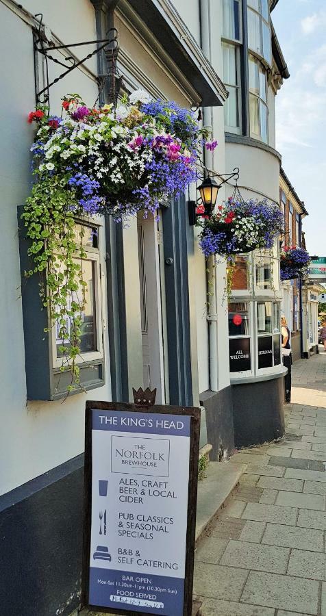 Bed and Breakfast Kings Head Holt à Holt  Extérieur photo